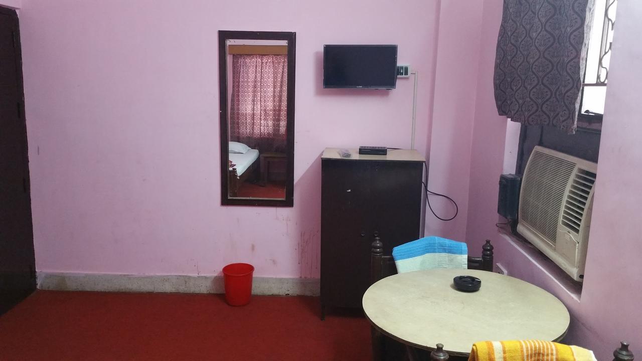 Renu Guest House Kolkata Luaran gambar