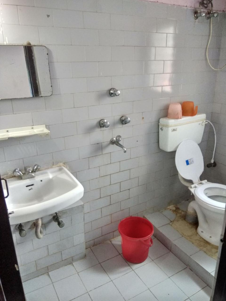 Renu Guest House Kolkata Luaran gambar