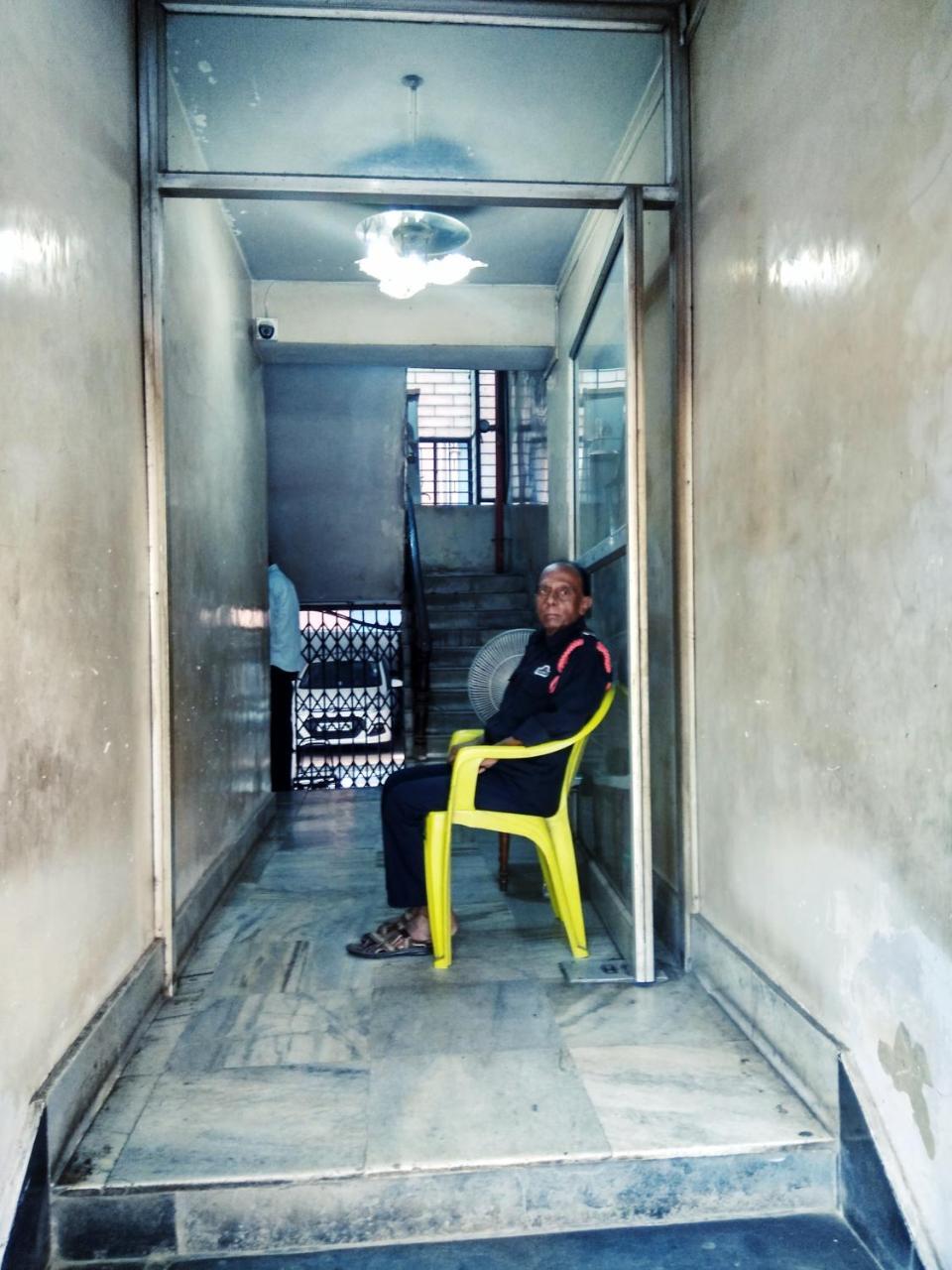 Renu Guest House Kolkata Luaran gambar