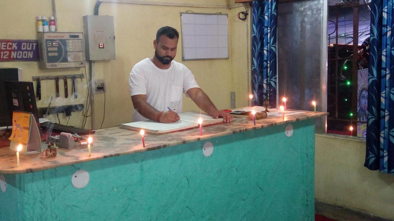 Renu Guest House Kolkata Luaran gambar